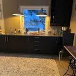 House With Garage In Lyngen 펜션