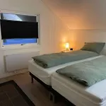 House With Garage In Lyngen 펜션