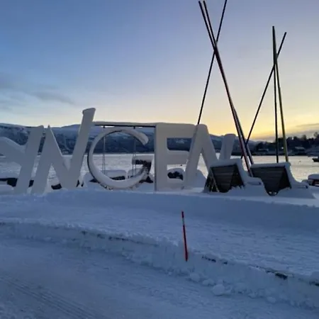 Casa de Férias House With Garage In Lyngen