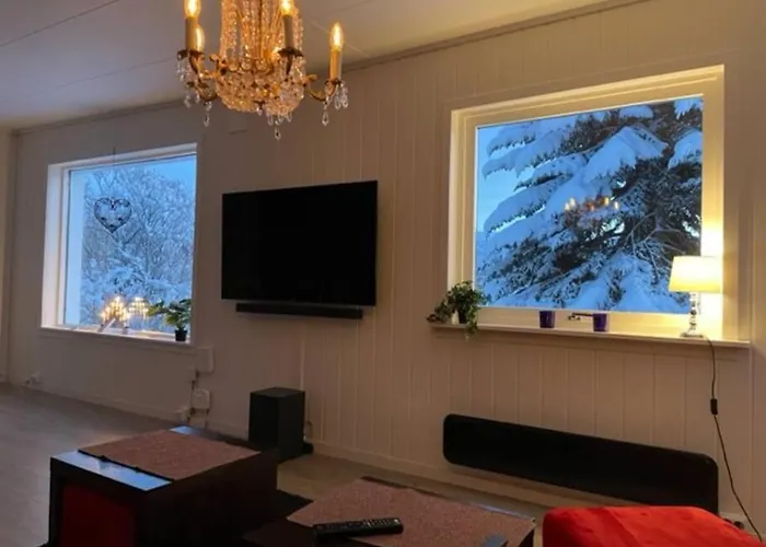 Casa de Férias House With Garage In Lyngen Lyngseidet