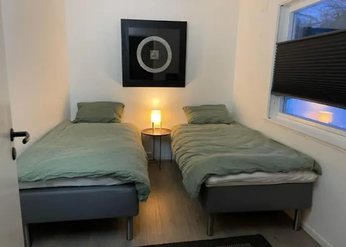 House With Garage In Lyngen *